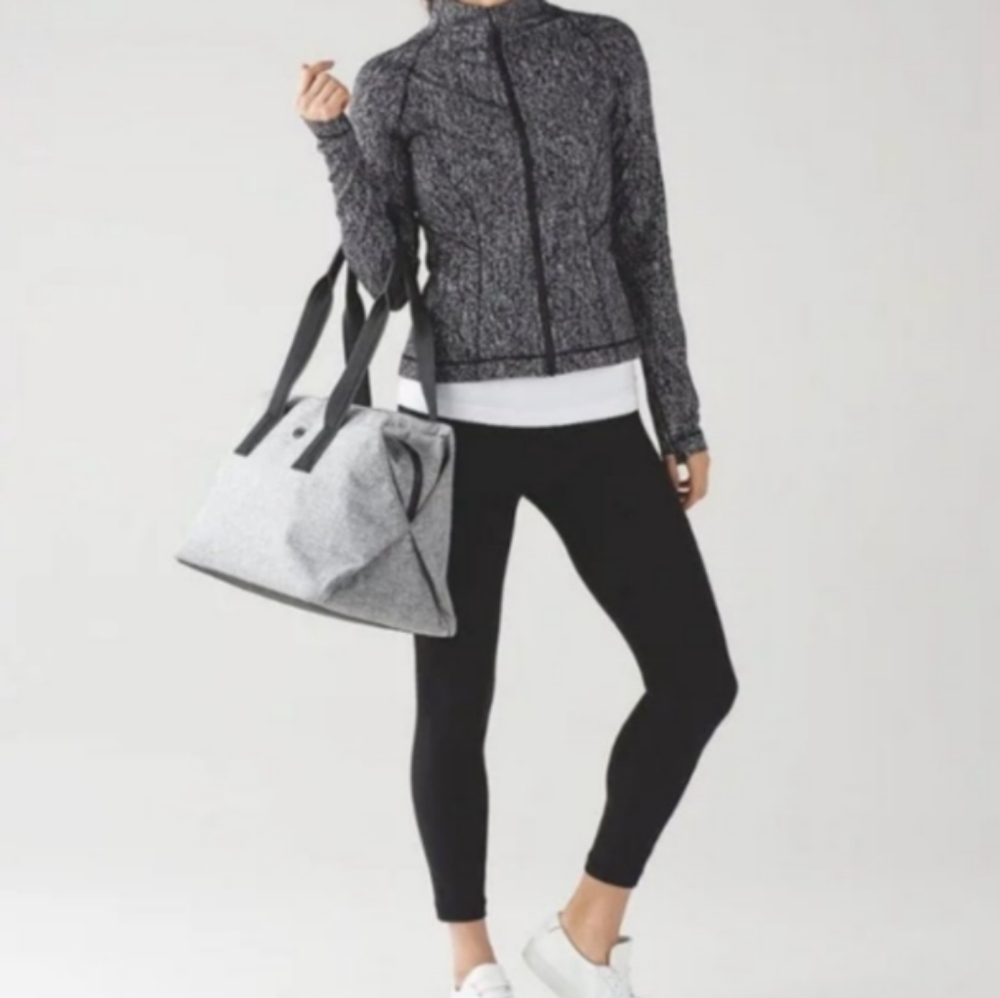 Lululemon Jacket 🖤🤍 - Picture 2 of 11